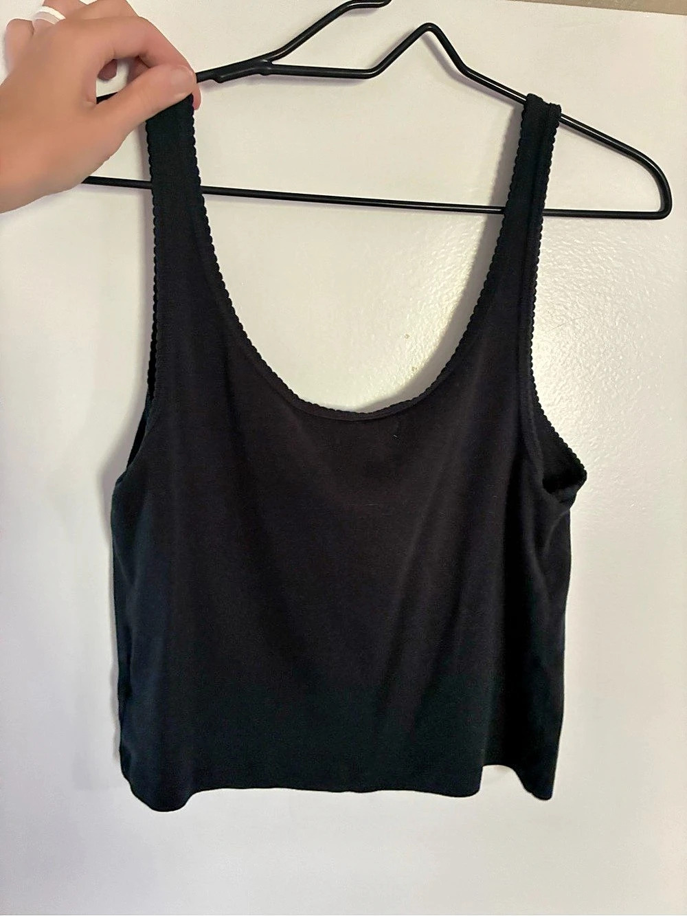 Basic Crop Tank - Picture 3 of 4